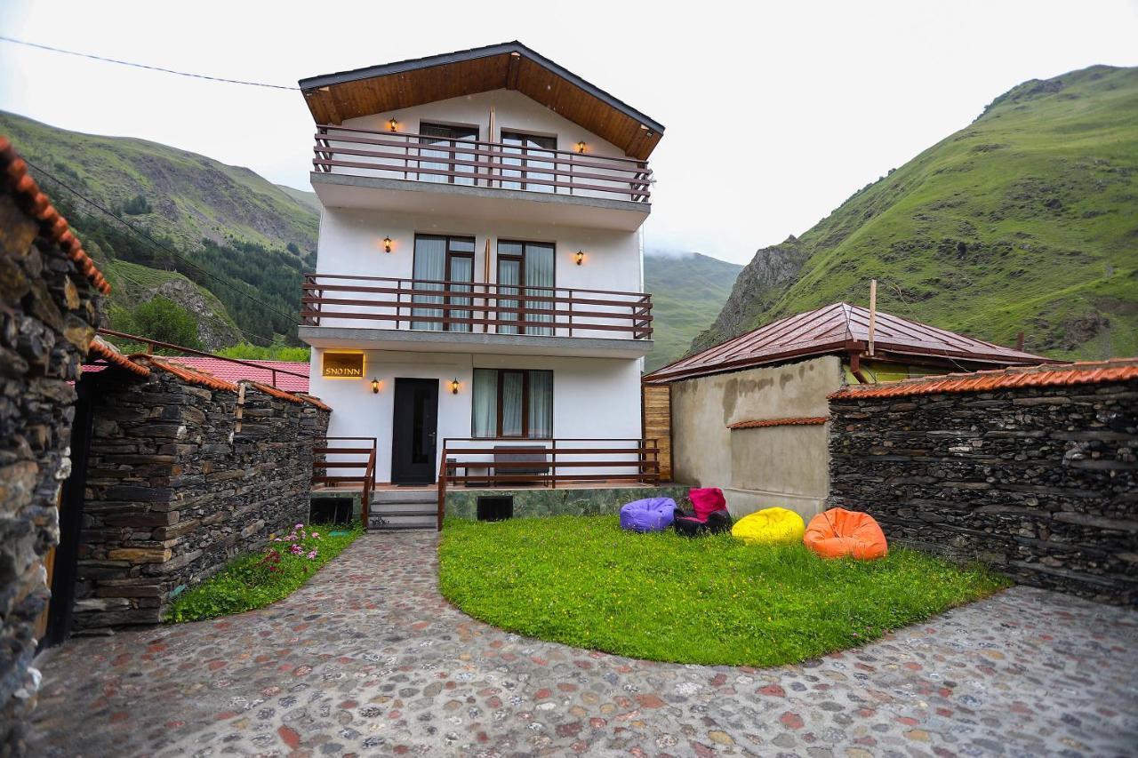 Sno Inn Kazbegi Exterior photo