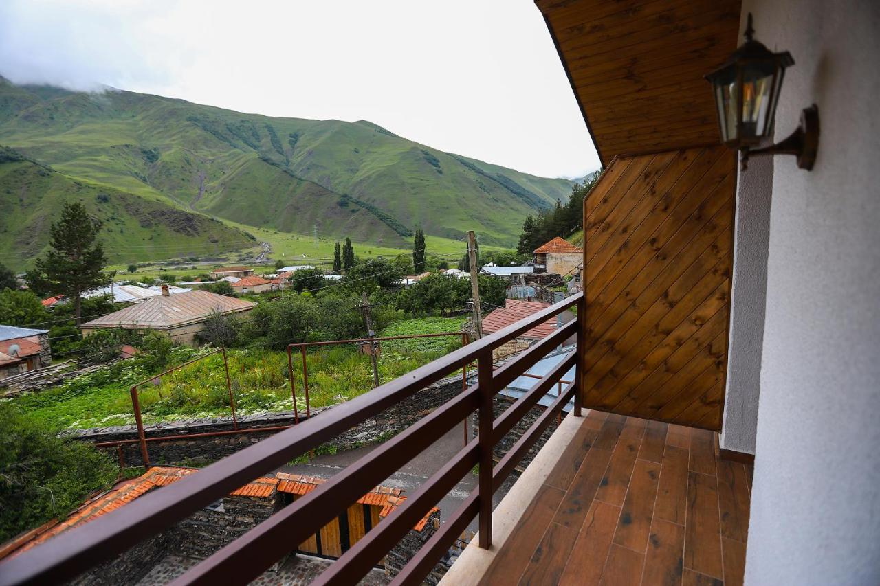 Sno Inn Kazbegi Exterior photo