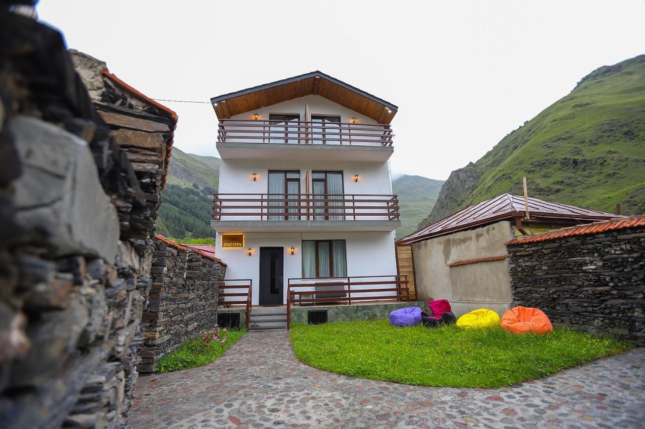 Sno Inn Kazbegi Exterior photo